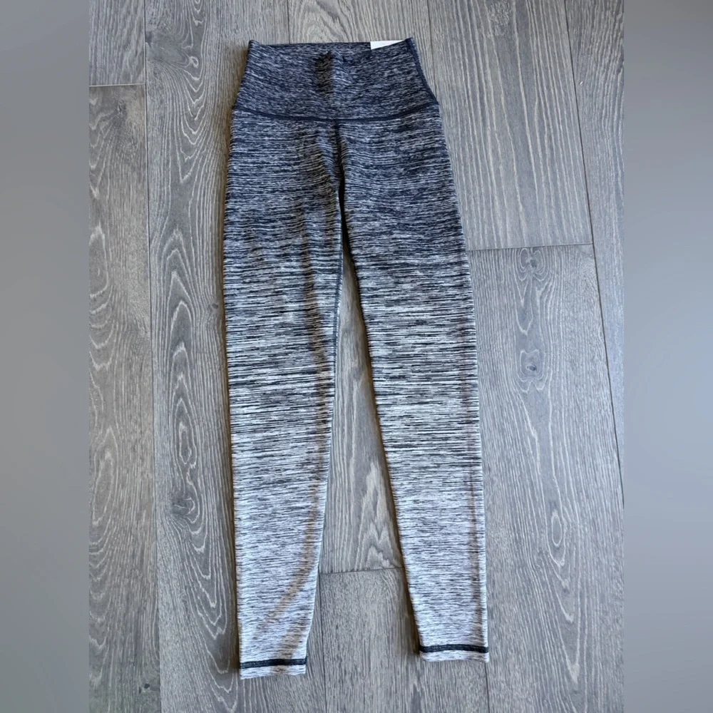 Aerie Chill Play Move Brushed Touch Legging in Gray Stripe Size XS